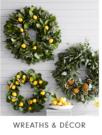 WREATHS & DÉCOR