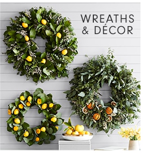 WREATHS & DÉCOR