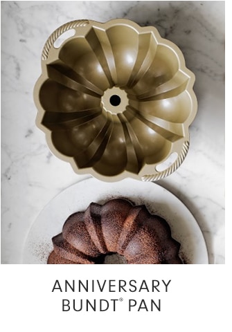 ANNIVERSARY BUNDT® PAN