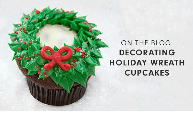 ON THE BLOG: DECORATING HOLIDAY WREATH CUPCAKES